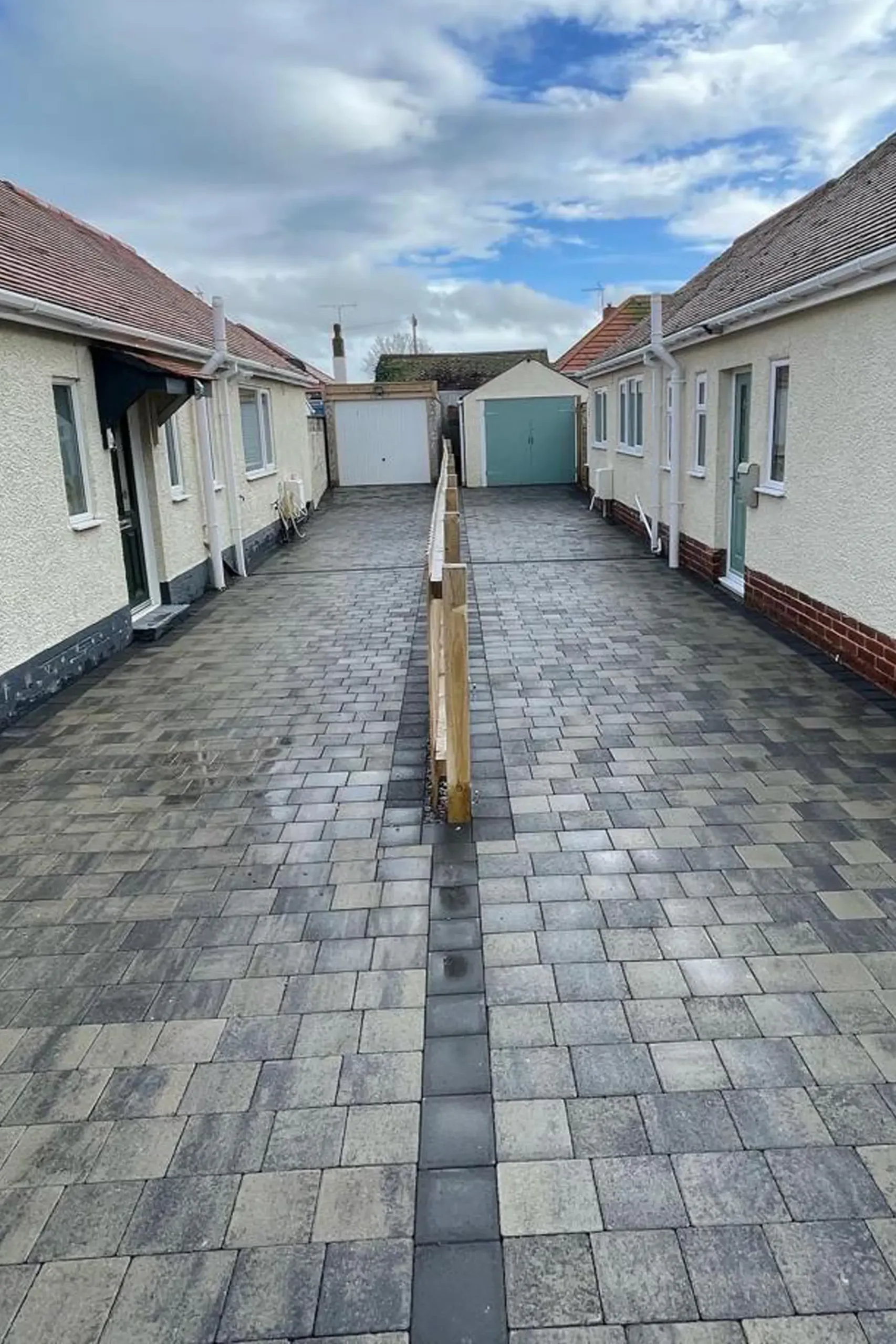 London landscape & property maintenance: Offering block paving driveways services in London, Surrey, and Kent.
